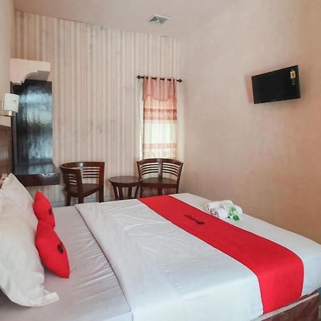 Reddoorz At Pujon Malang Otel Batu  Dış mekan fotoğraf