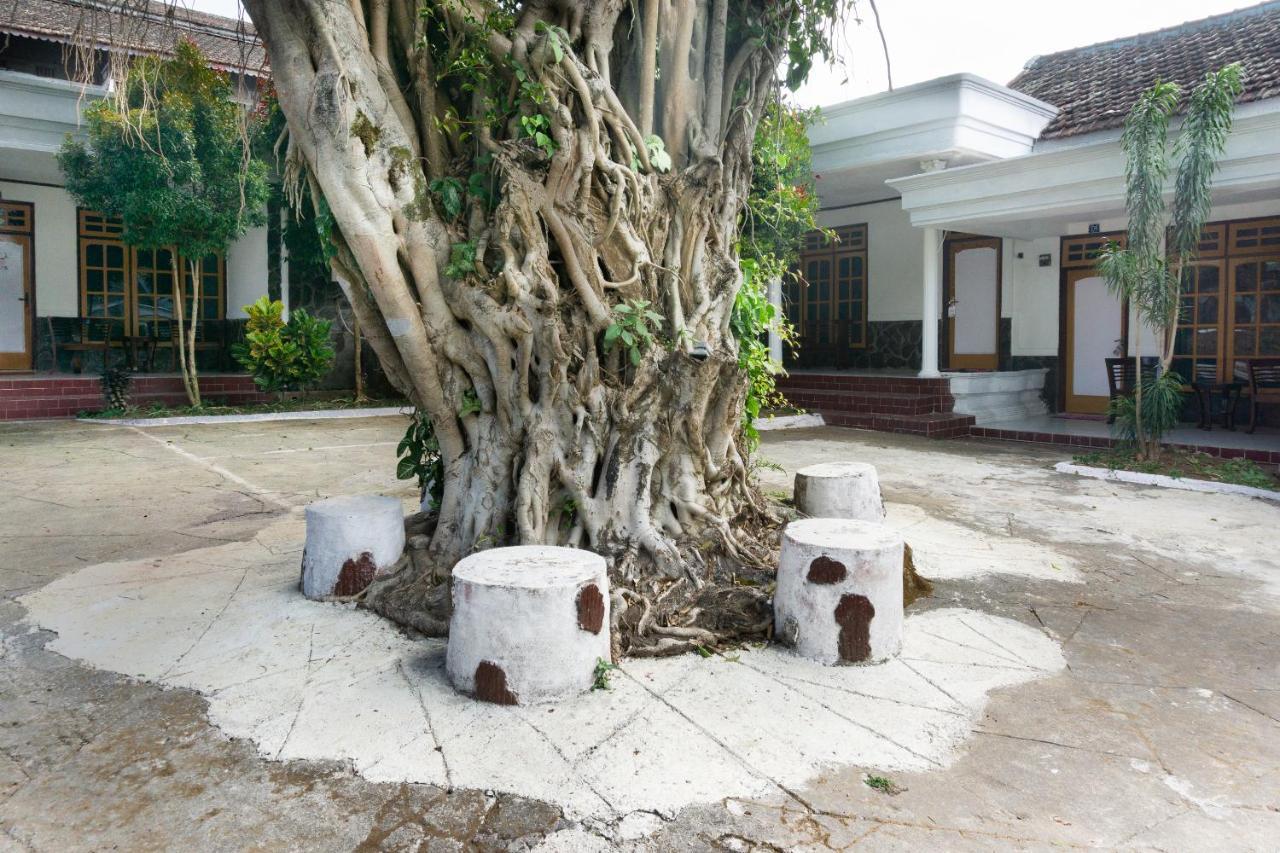 Reddoorz At Pujon Malang Otel Batu  Dış mekan fotoğraf