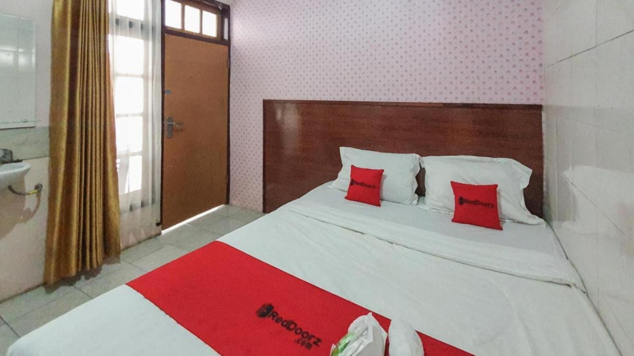 Reddoorz At Pujon Malang Otel Batu  Dış mekan fotoğraf