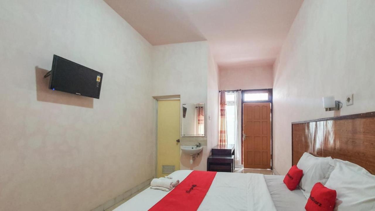 Reddoorz At Pujon Malang Otel Batu  Dış mekan fotoğraf