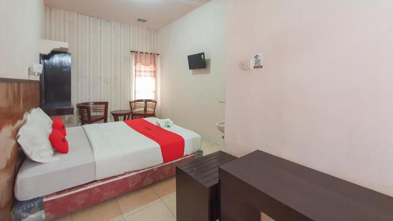 Reddoorz At Pujon Malang Otel Batu  Dış mekan fotoğraf