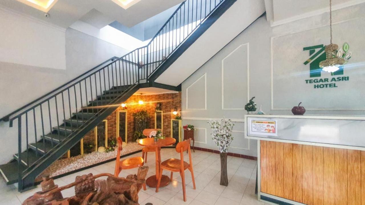Reddoorz At Pujon Malang Otel Batu  Dış mekan fotoğraf