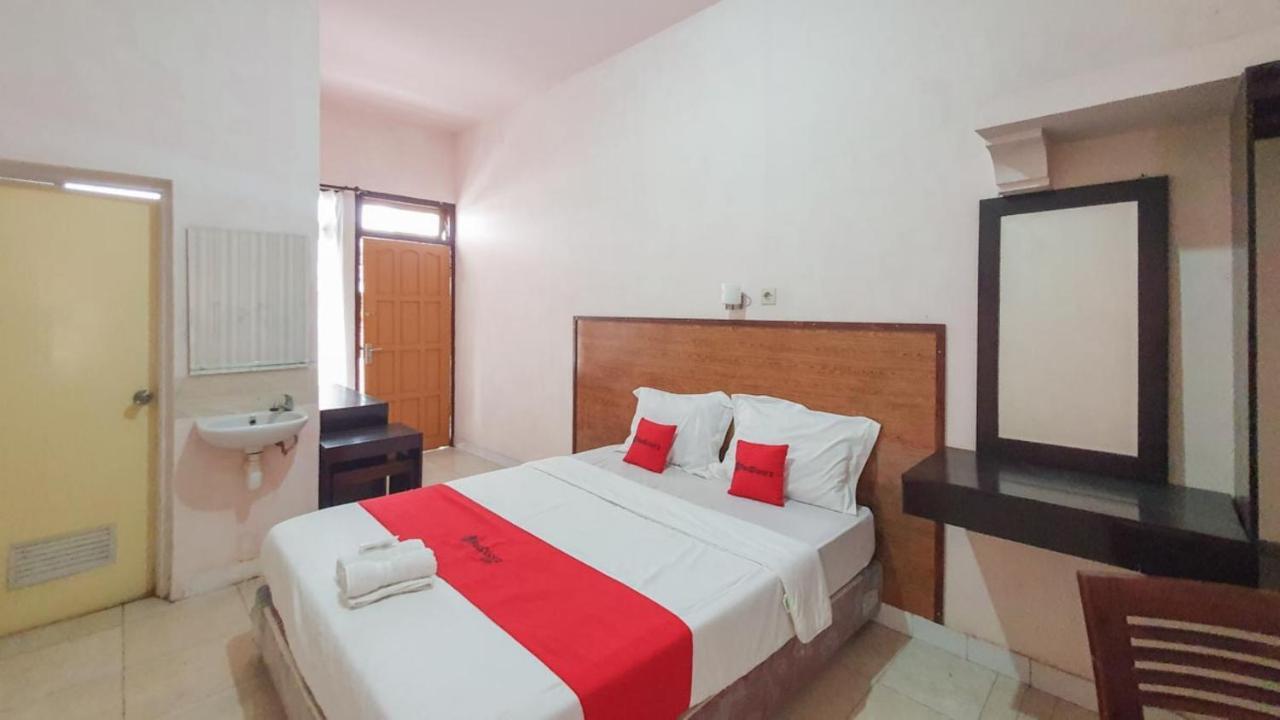 Reddoorz At Pujon Malang Otel Batu  Dış mekan fotoğraf