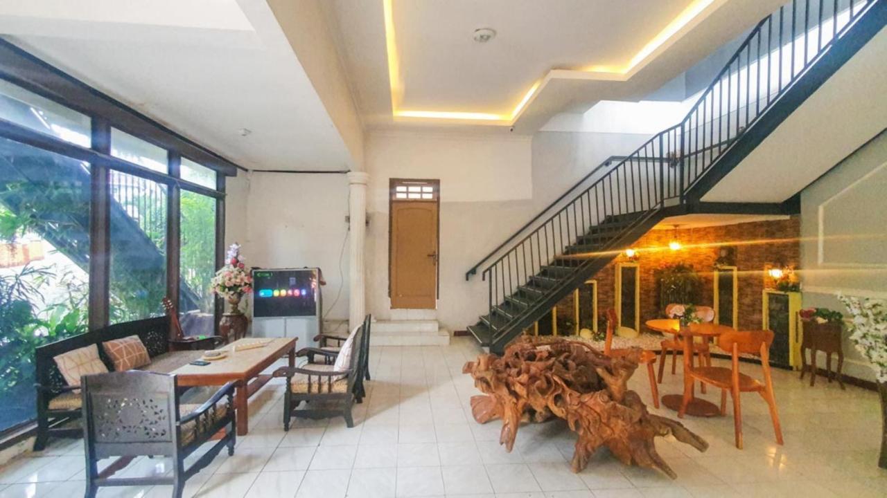 Reddoorz At Pujon Malang Otel Batu  Dış mekan fotoğraf