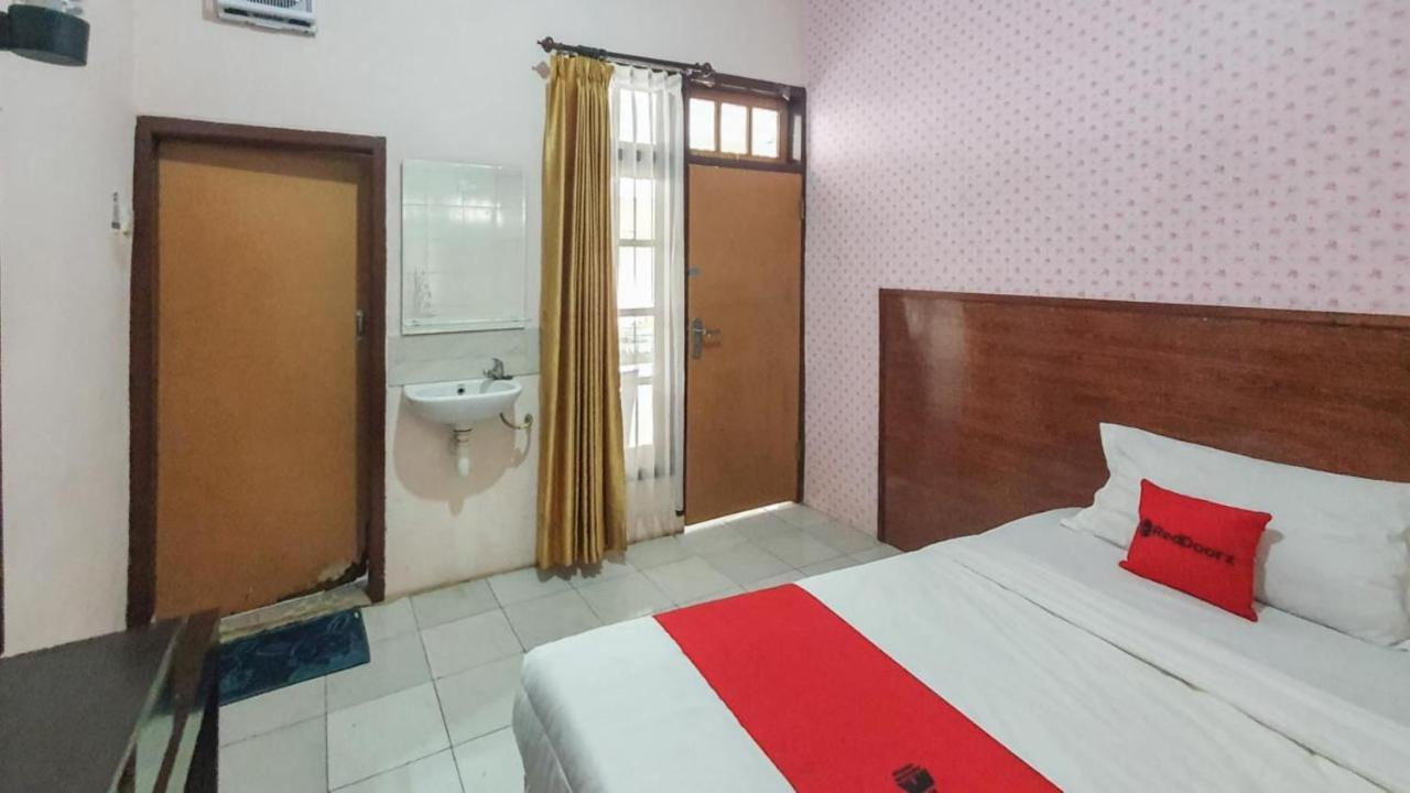 Reddoorz At Pujon Malang Otel Batu  Dış mekan fotoğraf