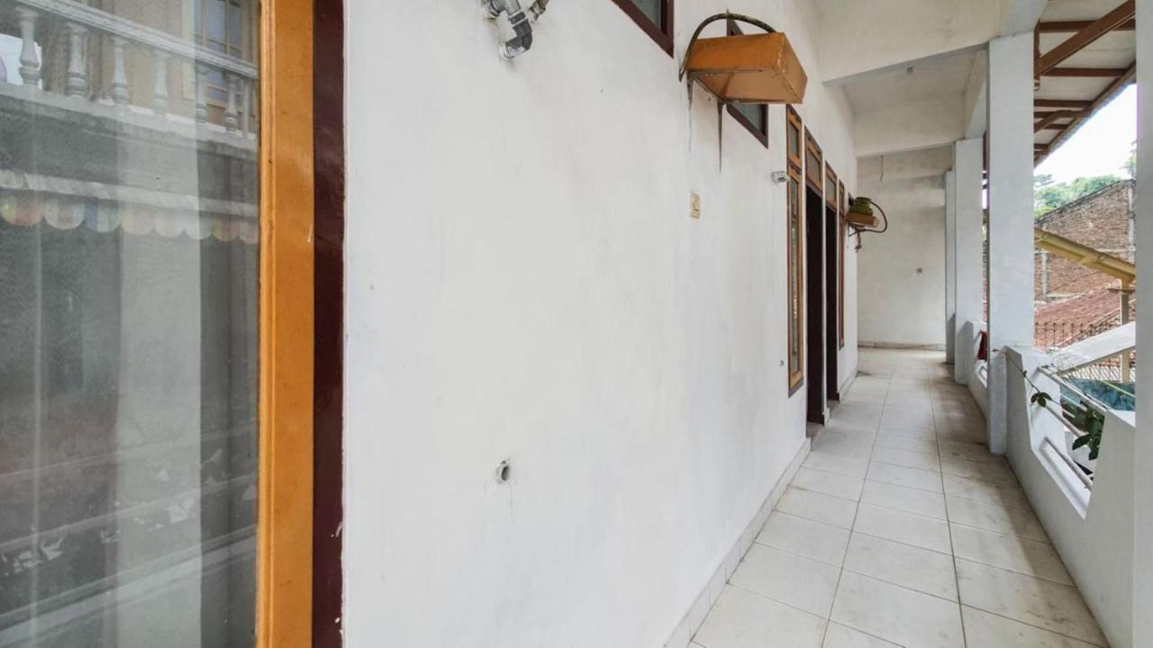 Reddoorz At Pujon Malang Otel Batu  Dış mekan fotoğraf