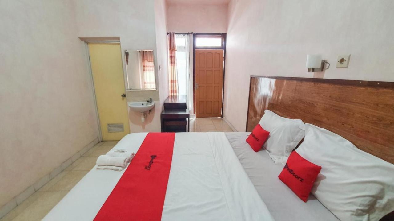Reddoorz At Pujon Malang Otel Batu  Dış mekan fotoğraf